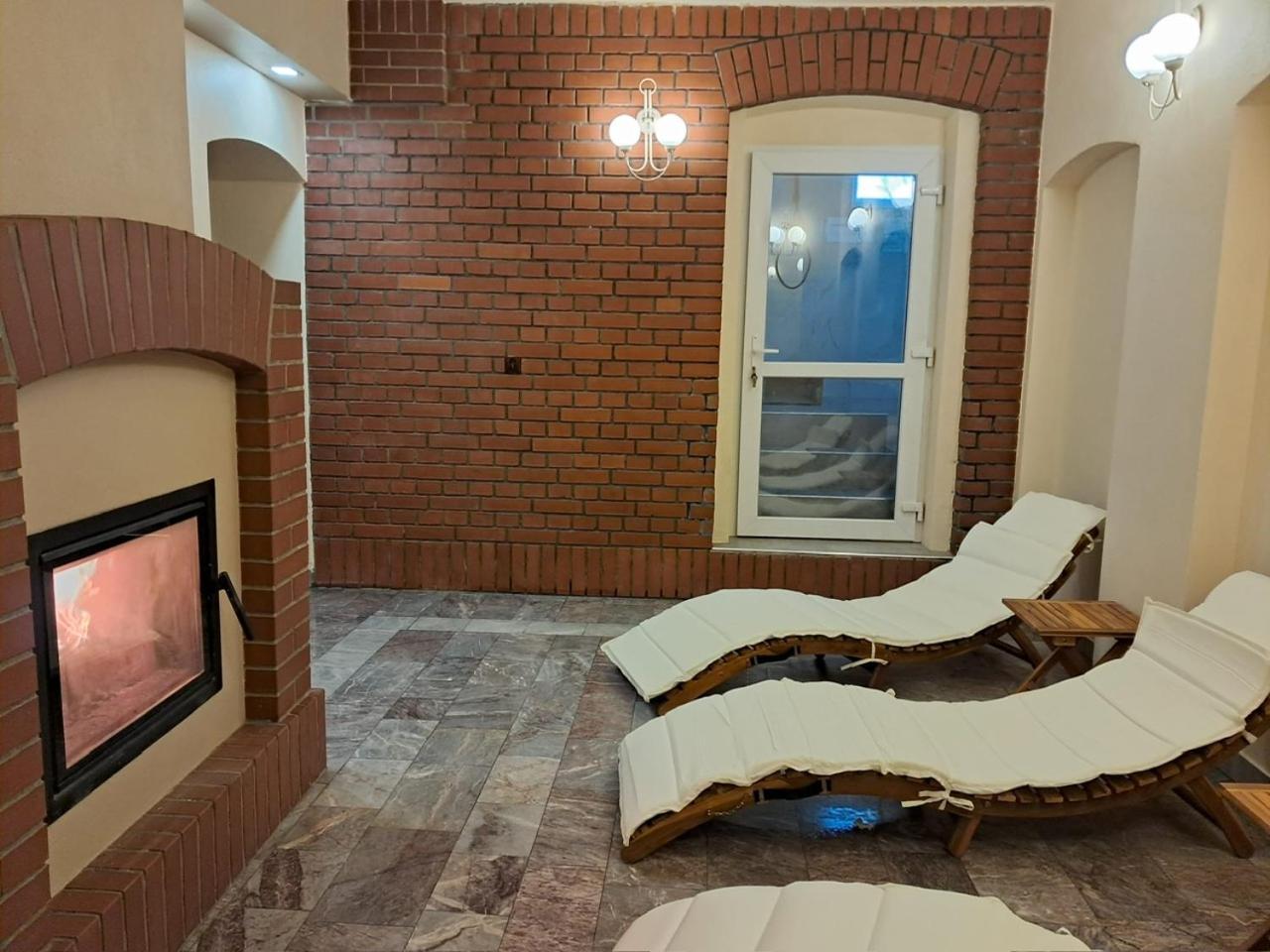 Szwajcarka Willa Z Sauna I Jacuzzi Kudowa-Zdroj Bagian luar foto