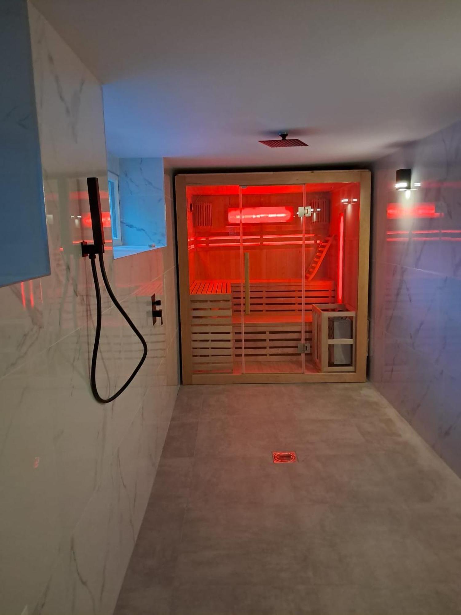 Szwajcarka Willa Z Sauna I Jacuzzi Kudowa-Zdroj Bagian luar foto