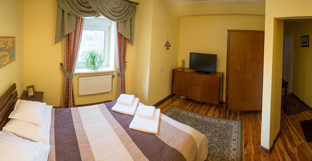 Szwajcarka Willa Z Sauna I Jacuzzi Kudowa-Zdroj Bagian luar foto